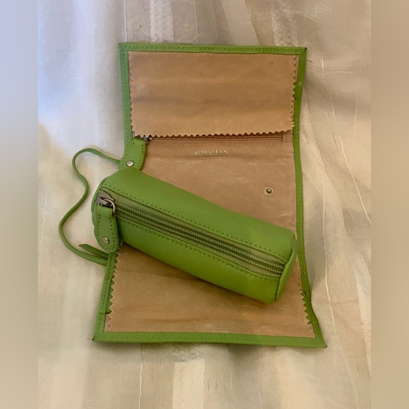 Rowallan Green Leather Jewelry Roll with Removable Pouch - Picture 6 of 11